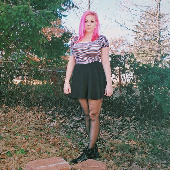 Meet your Posher, Taylor - Picture 5 of 5